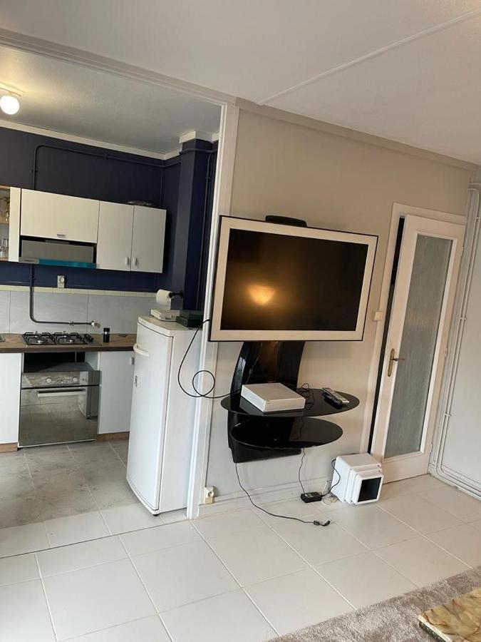 A 2 Pas De La Gare Appartement Chalon-sur-Saône Buitenkant foto